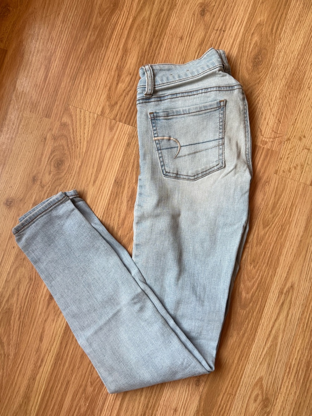 American Eagle Light Wash Skinny Jeans Jeggings Super Stretch - Size 0 Regular